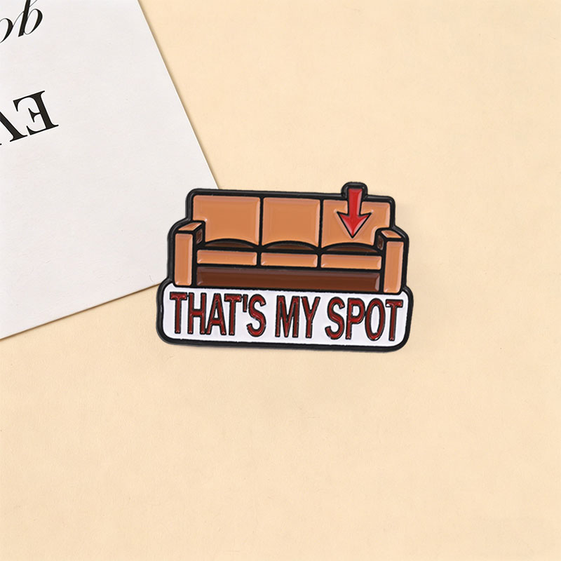 That's My Spot Enamel Pin Vint - Vintage Fashion Quotes recension och pris