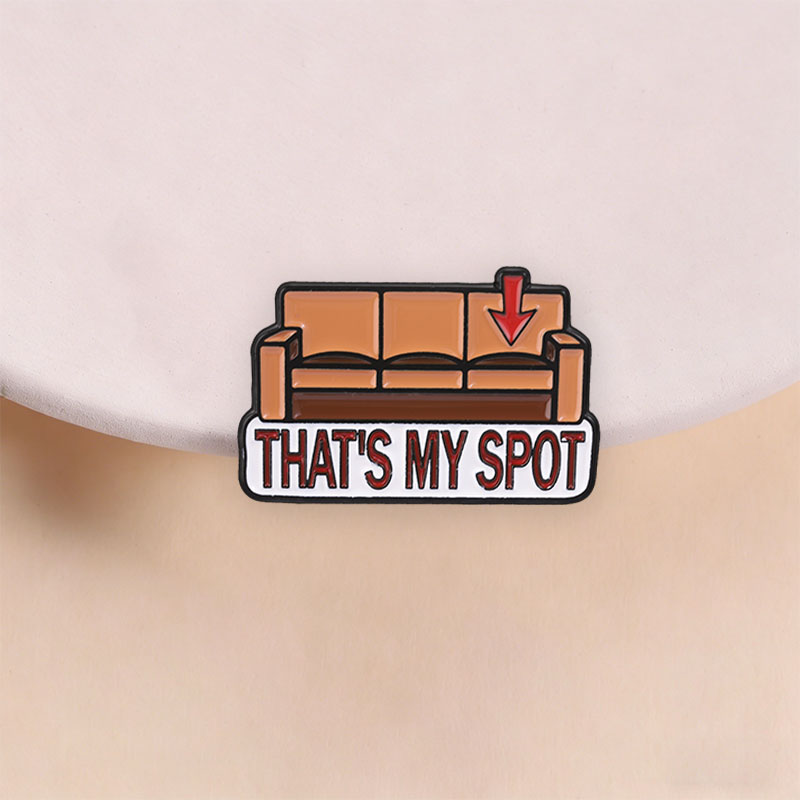 That's My Spot Enamel Pin Vint - Vintage Fashion Quotes recension och pris