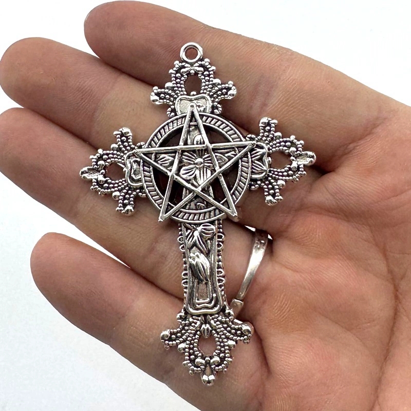 2pcs 30x15mm Gothic Big Cross  - Vintage Fashion Stores recension och pris