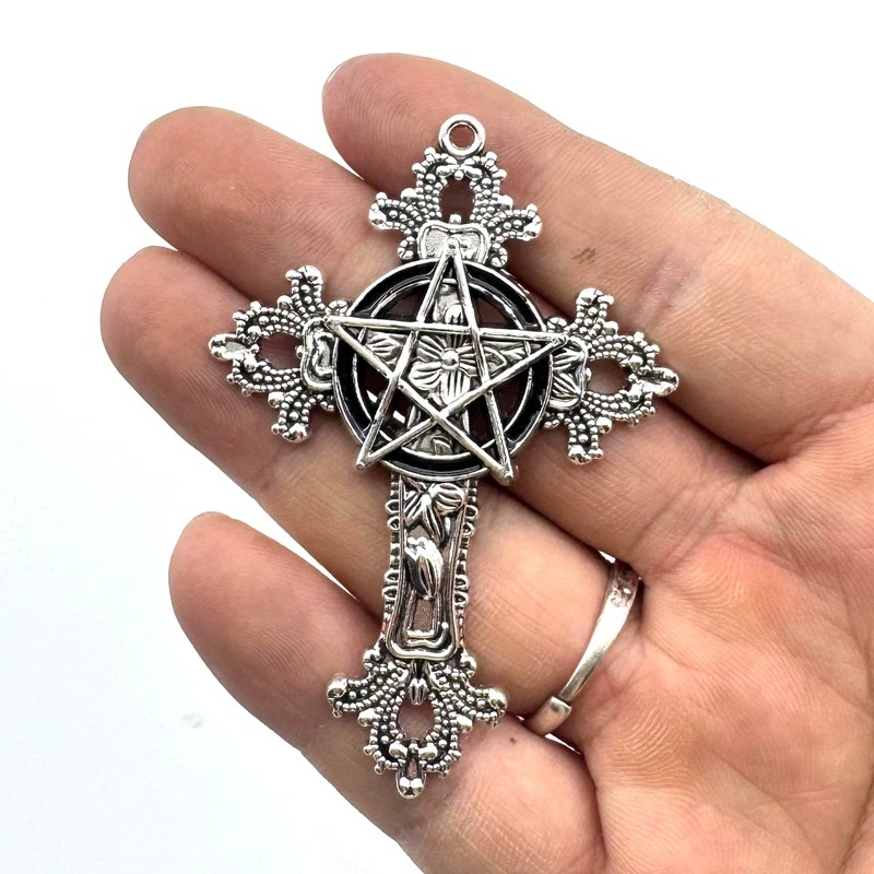 2pcs 30x15mm Gothic Big Cross  - Vintage Fashion Stores recension och pris