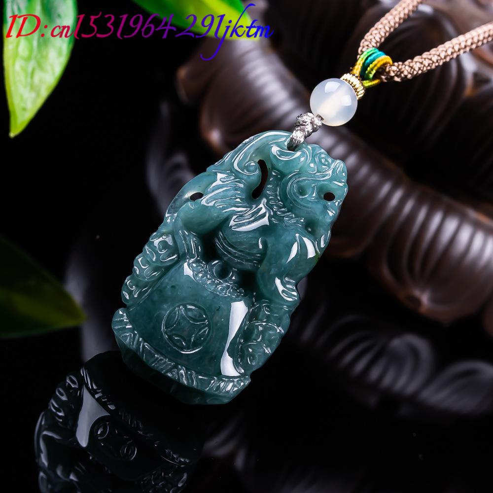 Burmese Jadeite Pixiu Pendant  - Vintage Fashion And Design recension och pris