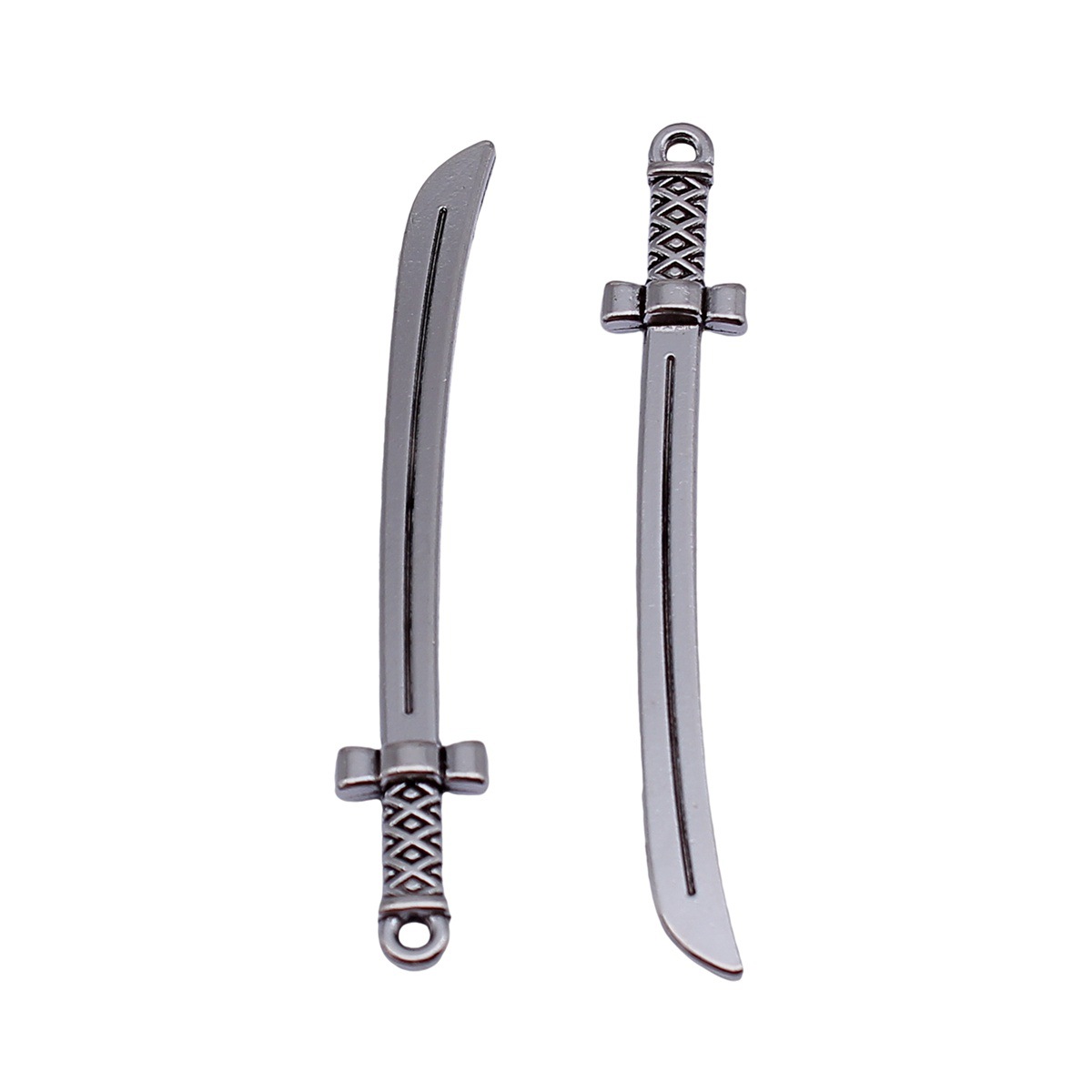 Pendant Collection Sword Charm - Vintage Fashion Stores recension och pris